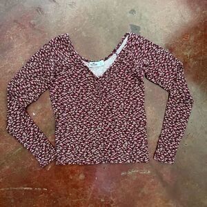Hollister Comfy Ruched Floral Long Sleeve Top, Maroon, Size S Small
